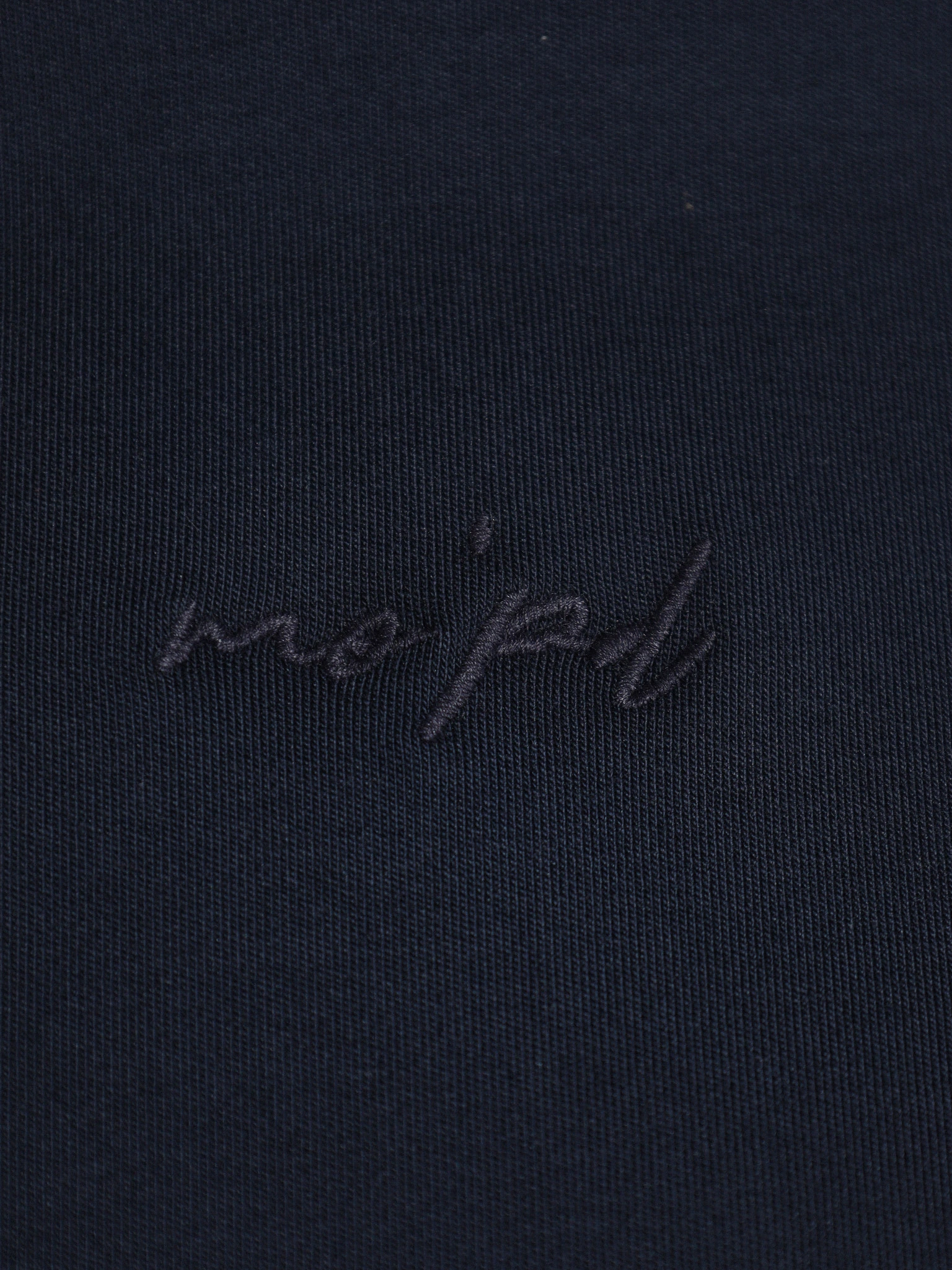 Футболка темно-синего цвета из смесового хлопка